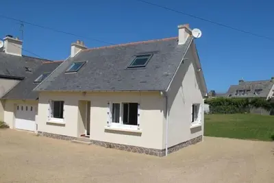 Image de Maison avec jardin, Wifi, Ă 50m de la plage Ă Tregastel