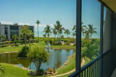 Image de Front De Plage, Vues Lanai W, Mise À Jour Totale, 2 Min. À Pied De La Plage Et De La Piscine. Cov Park