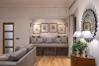 Image de Luxe 5 étoiles, service de voiture gratuit, Champange, AirCon & More! Super valeur pour $