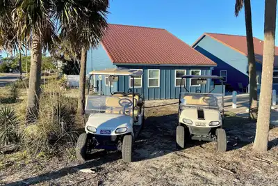Image de Beach Bum Cottages - À quelques pas de la plage, de la piscine creusée, de l'emplacement parfait