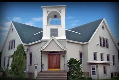 Image de Réservez une suite à Belltower, une église historique construite en 1912!