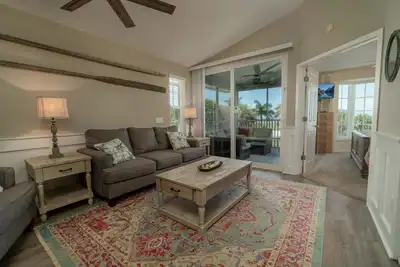 Image de Villa avec vue sur le golfe au 2e étage, pr���s de la piscine et des restaurants du complexe! B3522b