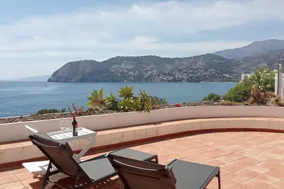 Image de 3 chambres à 300m de la plage
