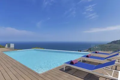 Image de Location de villa avec piscine à Begur, Aiguablava