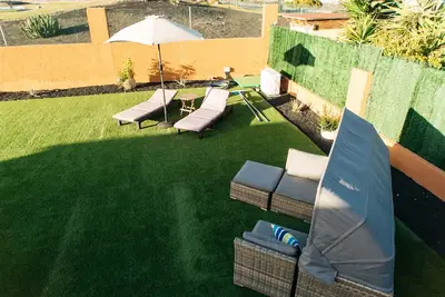 Image de Suite EcoVilla White, piscine climatisée, barbecue, wifi gratuit, plage