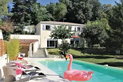 Image de Gorgeous home in Montélimar