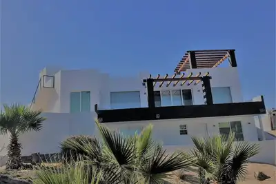 Image de Costa Diamante Nouvelle Maison sur la plage de sable avec des vues et des équipements à couper le souffle!