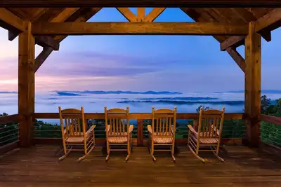 Image de Nouvelle Construction Testez vos limites d'altitude à Sky`s the Limit