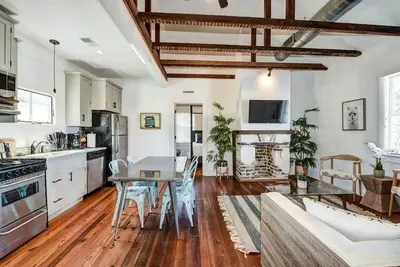 Image de Perfect for Groups, Directly off King Street!