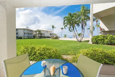 Image de Le paradis de l'île Cayman attend votre arrivée ~ Sunset Cove Oceanview Unit sur 7 Mile Beach!