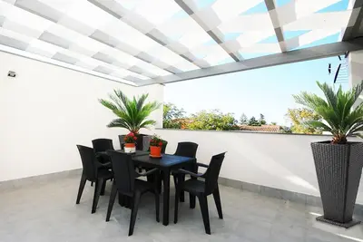 Image de magnifique villa à quelques pas de la mer avec terrasse et jardin, 6 couchages