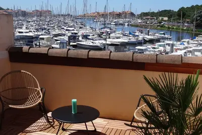 Image de Studio avec terrasse face au port de Capbreton