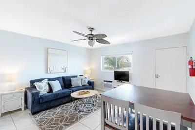 Image de Condo en front de canal avec vue imprenable, emplacement idéal