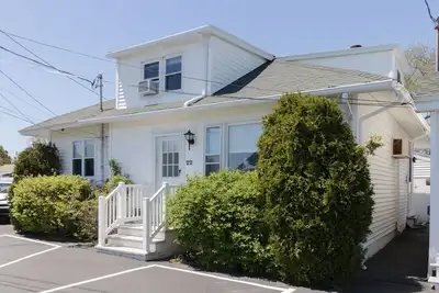 Image de Ocean View Cottage w / grill-près de Long Sands Beach, à pied de la ville!