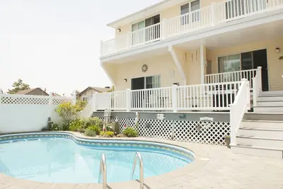 Image de Accueil Resort sur Ocean Ave | Promenade à la plage et à la promenade