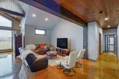 Image de Domaine viticole au bord de l'eau avec piscine privée et vue imprenable sur les gorges