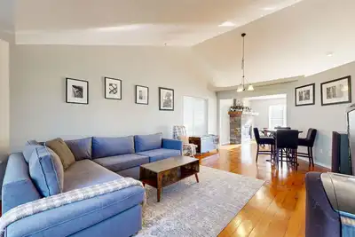 Image de Nouvelle Liste! Maison familiale avec cheminée, cuisine et jardin - ��tablissements vinicoles à proximité