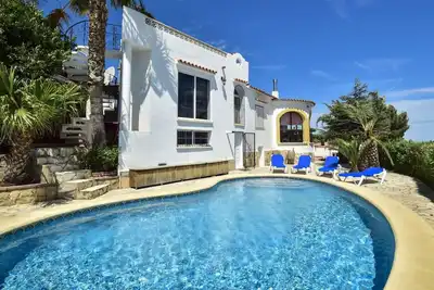Image de Maison de vacances privée avec piscine privée, climatisation, Wifi, Tv, terrasse, vue panoramique