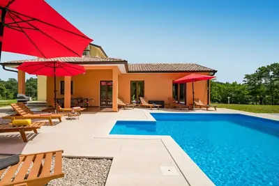 Image de Maison de vacances privée avec piscine privée, Wifi, climatisation, Tv, terrasse, vue panoramique