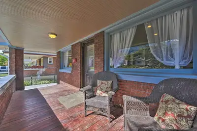 Image de Charme historique Ogden Home w / Green House & Pond