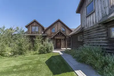 Image de Fly Fisherman's Lodge sur la rivière Bitterroot, Lolo Mt