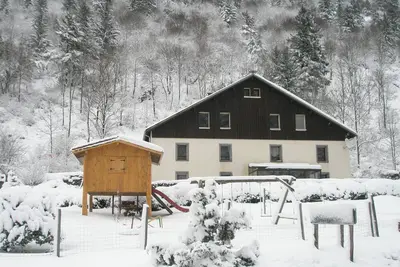 Image de Appart. tt confort, wifi, linge de lit et de toilette inclus, aire de jeux d'été