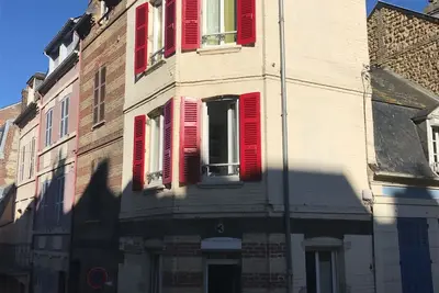 Image de Charmante et authentique maison de pêcheur, centre ville et près de la plage