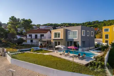 Image de Beachfront Villa Grey Martini with Pool