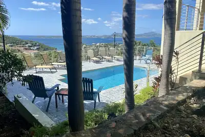 Image de Nouveaux tarifs printemps-été ** Villa de luxe ** avec vue sur la baie de Cruz ** promenade en ville **