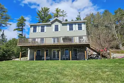 Image de Sunny Acres - grande maison à aire ouverte idéale pour de nombreux couples ou une escapade en famille