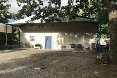 Image de Eufaula Lake House dans quartier calme w / Private Beach
