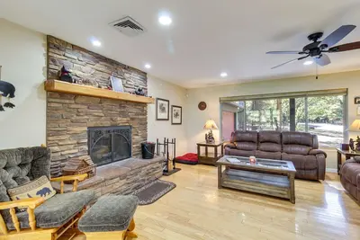 Image de Dog-Friendly Home w / Deck on Pinetop Lakes Course!