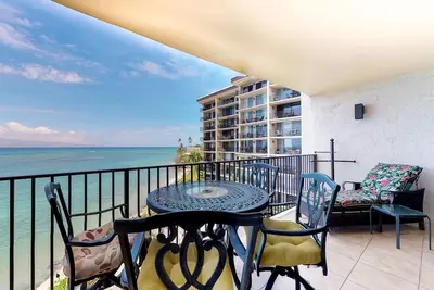 Image de Nouvelle Liste! Condo Oceanfront w / piscine partagée, vue imprenable, boutiques et restaurants