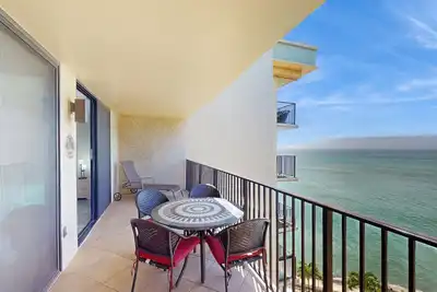 Image de Nouveau! Oceanfront condo familial et convivial! Marcher au parc de Pohaku, faire du shopping, manger!