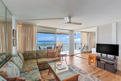 Image de Nouvelle Liste! Nouvellement rénové condo en bord de mer w / piscine partagée, près de la plage