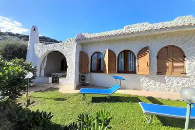 Image de Villa 3 chambres avec a / c à 100 mètres de la mer