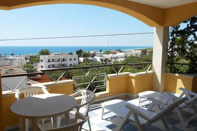 Image de Canarina front beach attic