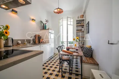 Image de Nissa La Bella - Nouveau! Seulement 10 minutes à pied de la plage!