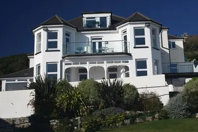 St Georges, Lemain Garden Apts