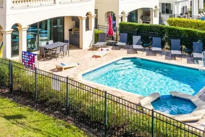 Image de Fairway Joy | 5 chambres Pool Home avec terrasse de la piscine prolongée et vue sur la conservation