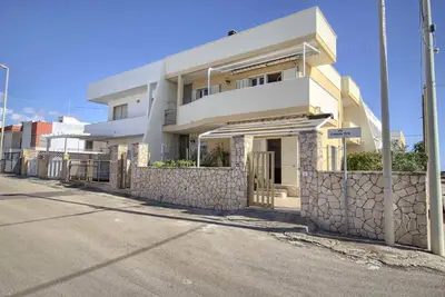 Image de Nitti fronte spiaggia