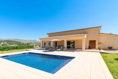 Image de Villa d'Enmig for six people with pool and Bbq