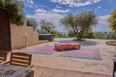 Appartement avec une vue panoramique sur le lac de Garde