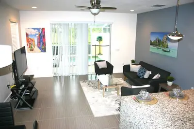 Image de Superbe maison de ville avec piscine Splash dans une location de vacances de luxe, près de Disney