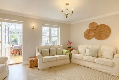 Image de 2 Oaklands Cottage - Deux Chambres Maison, Couchages 4