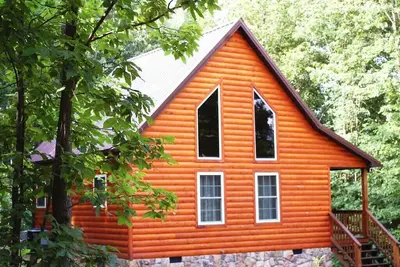 Image de Le White Pine Loft: parfait pour les couples, nouvelle construction! Offres spéciales en milieu de semaine!