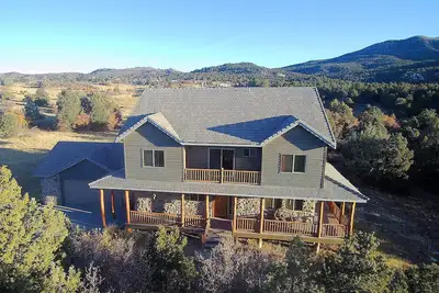 Image de Belle maison très propre à côté de Zion Ponderosa Resort.