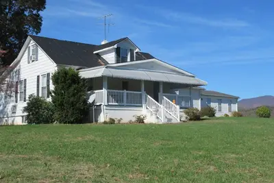 Image de Vues magnifiques Mtn, parfait pour l'automne, près des pics de Otter, Memorial Day D