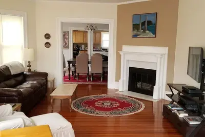 Image de Condo spacieux Ă Cranston / Providence Line - 2 chambres