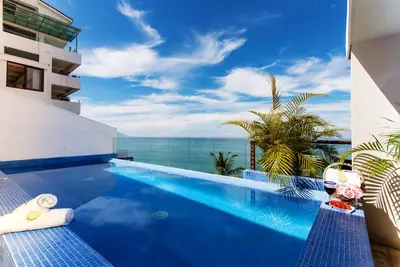 Image de Suite Sky 3 E en bord de mer